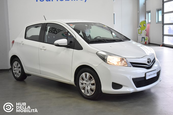 TOYOTA Yaris 1.4 D-4D 5 porte Active